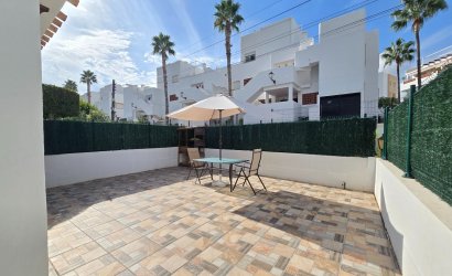 Revente - Town House -
Villamartin - Costa Blanca