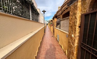 Herverkoop - Town House -
Guardamar del Segura - Costa Blanca