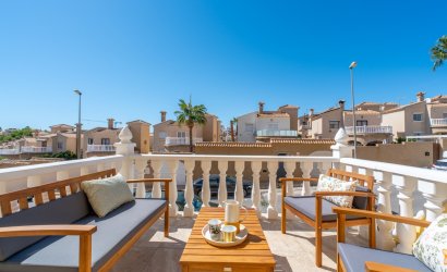 Revente - Town House -
Villamartin - Costa Blanca