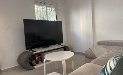 Herverkoop - Town House -
La Zenia - Costa Blanca