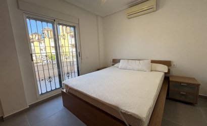 Herverkoop - Town House -
La Zenia - Costa Blanca