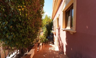 Herverkoop - Villa -
Orihuela Costa - Campoamor
