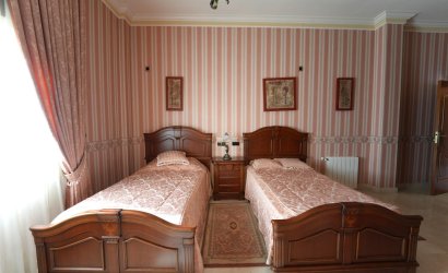 Herverkoop - Villa -
Orihuela Costa - Campoamor