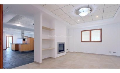 Herverkoop - Villa -
Penáguila