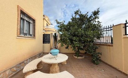Herverkoop - Villa -
Orihuela Costa - Lomas De Don Juan