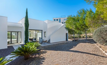 Reventa - Villa -
Las Colinas Golf Resort - Las Colinas golf