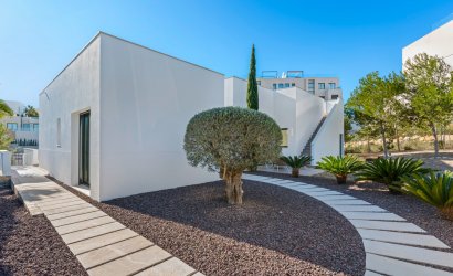 Reventa - Villa -
Las Colinas Golf Resort - Las Colinas golf