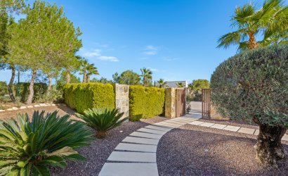 Reventa - Villa -
Las Colinas Golf Resort - Las Colinas golf