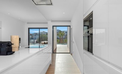 Reventa - Villa -
Las Colinas Golf Resort - Las Colinas golf