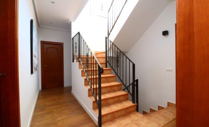 Herverkoop - Villa -
Orihuela Costa - Campoamor