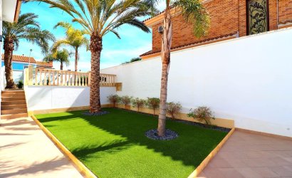 Herverkoop - Villa -
Orihuela Costa - Campoamor
