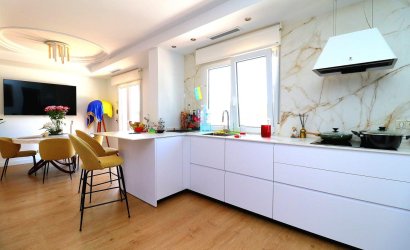 Herverkoop - Villa -
Orihuela Costa - Campoamor