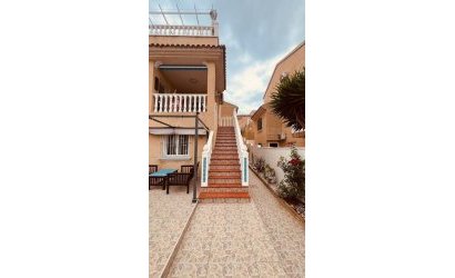 Reventa - Villa -
Villamartin - Costa Blanca
