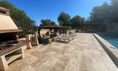 Herverkoop - Villa -
Orihuela - Torremendo
