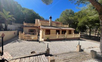 Herverkoop - Villa -
Orihuela - Torremendo
