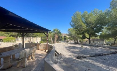 Herverkoop - Villa -
Orihuela - Torremendo