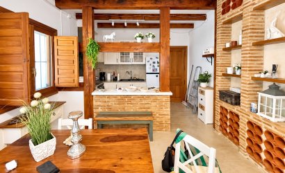 Herverkoop - Finca / Country Property -
Orihuela