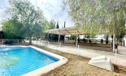 Herverkoop - Finca / Country Property -
Orihuela