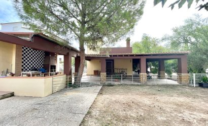 Herverkoop - Finca / Country Property -
Orihuela