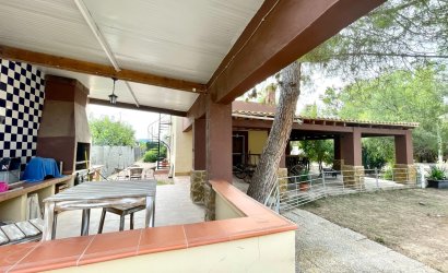 Herverkoop - Finca / Country Property -
Orihuela