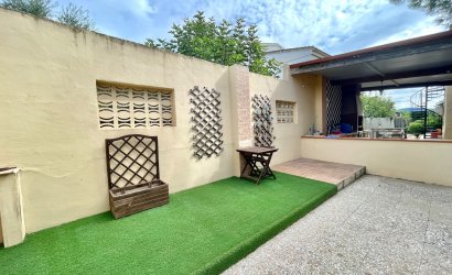 Herverkoop - Finca / Country Property -
Orihuela