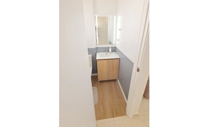Herverkoop - Town House -
Villamartin - Las filipinas