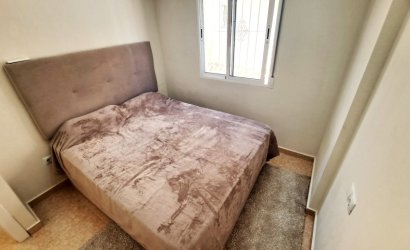 Herverkoop - Town House -
Villamartin - Las filipinas
