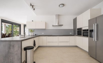 Herverkoop - Villa -
EL Carmoli Los Urrutias
