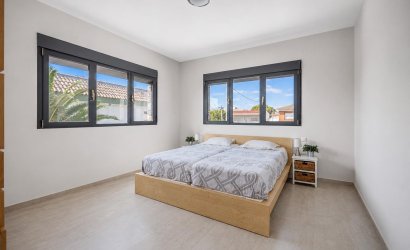 Herverkoop - Villa -
EL Carmoli Los Urrutias