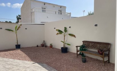 Reventa - Villa -
Torrevieja - San Luis