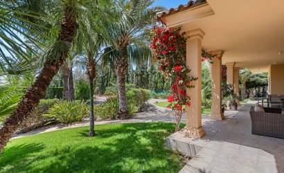 Herverkoop - Villa -
Elche