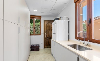 Herverkoop - Villa -
Elche