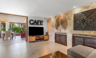 Herverkoop - Villa -
Elche