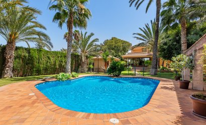 Herverkoop - Villa -
Elche