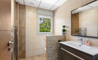 Herverkoop - Villa -
Elche