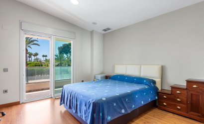 Herverkoop - Villa -
Elche