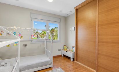 Herverkoop - Villa -
Elche