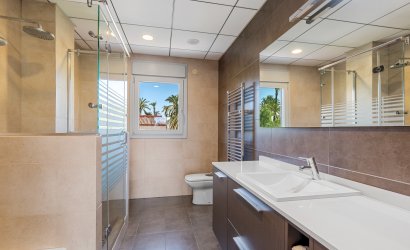 Herverkoop - Villa -
Elche