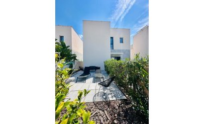 Herverkoop - Villa -
Rojales