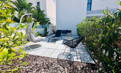 Herverkoop - Villa -
Rojales