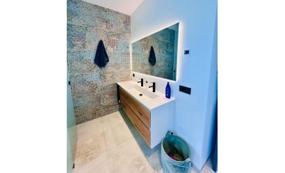 Herverkoop - Villa -
Rojales