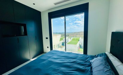 Herverkoop - Villa -
Rojales