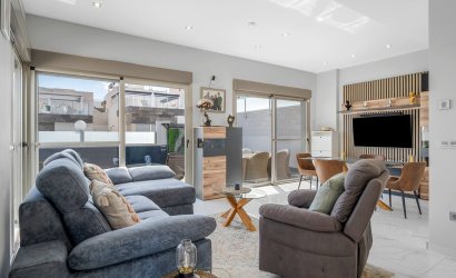 Reventa - Villa -
Orihuela Costa - Villamartín