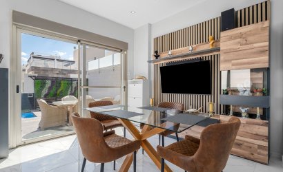 Reventa - Villa -
Orihuela Costa - Villamartín