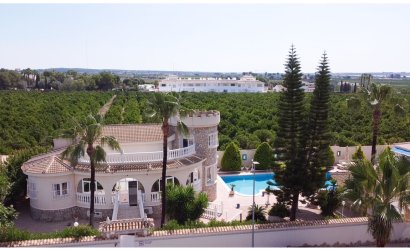 Resale - Villa -
Ciudad Quesada