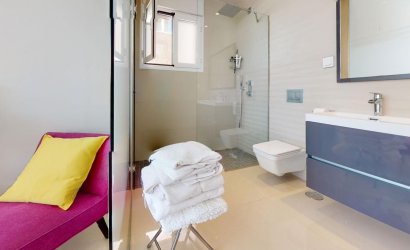 Reventa - Villa -
Torrevieja