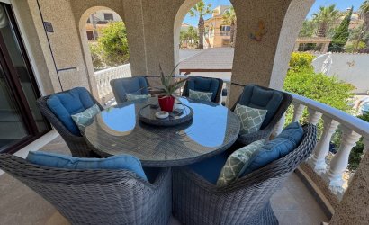 Herverkoop - Villa -
Algorfa - Lomas de La Juliana