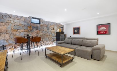 Herverkoop - Herenhuis -
Ciudad Quesada - Costa Blanca