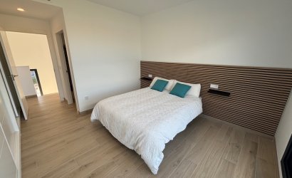 Herverkoop - Villa -
Los Alcazares - Roda