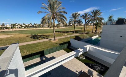 Herverkoop - Villa -
Los Alcazares - Roda